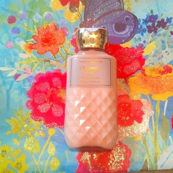 8OZ champagne toast body lotion bath and body works - Picture 1 of 2